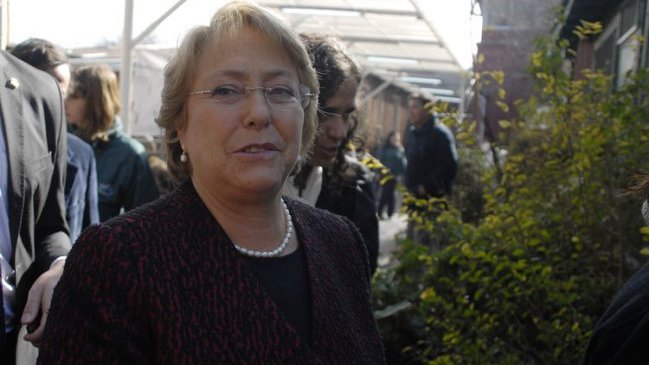 Michelle Bachelet: Tenemos que volver a tener instituciones respetadas