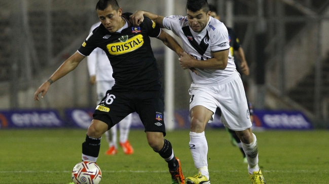 Carlos Muñoz deja Colo Colo para partir a Emiratos Arabes Unidos