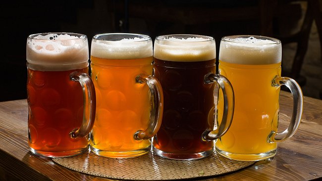 Hombre murió tras ganar concurso de bebedores de cerveza