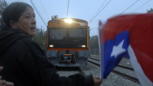 Alcaldes de la zona sur de Santiago presentaron denuncia contra EFE