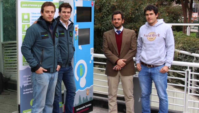 Se inauguró primer tótem urbano de información turística en Chile