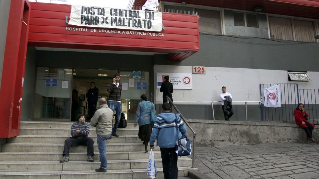 Funcionarios de la ex Posta Central depusieron paro de actividades