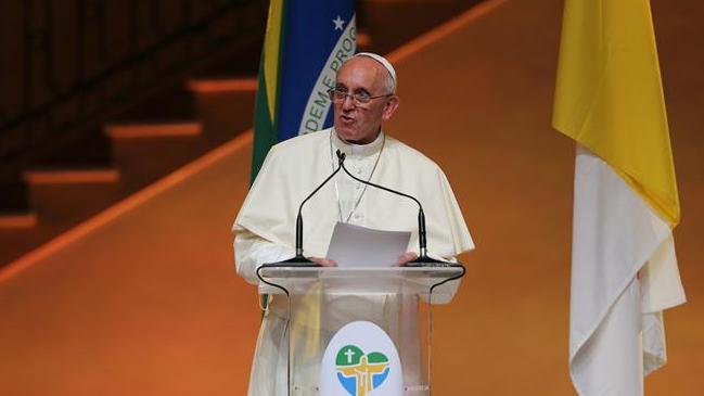El papa en Río: No traigo oro ni plata, sino algo más valioso, a Cristo