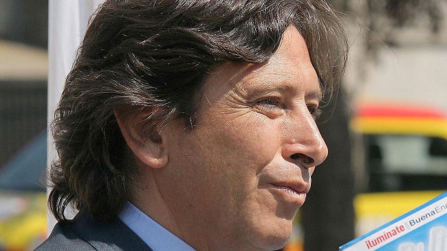 UDI evalúa opción de Golborne en Santiago Oriente