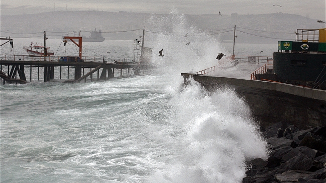 Armada advirtió de marejadas desde el Golfo de Penas a Arica