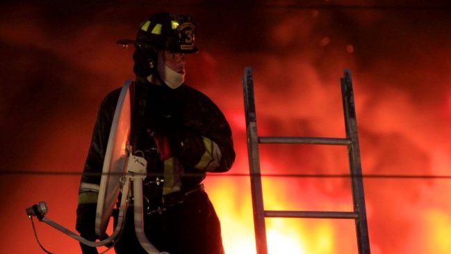 Incendio destruyó una vivienda en la comuna de San Bernardo