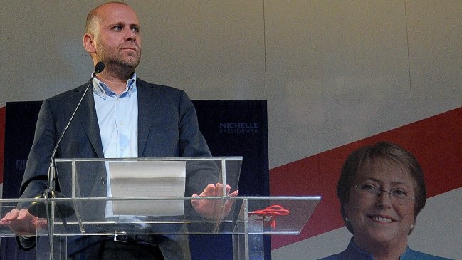 Vocero de Bachelet: Es absolutamente falso que esté enferma