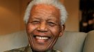 Nelson Mandela experimenta mejoría, aunque sigue en estado crítico
