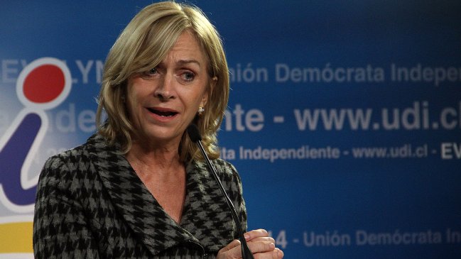 RN propuso que Evelyn Matthei congele su militancia en la UDI