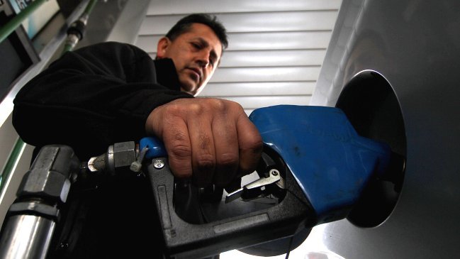 Combustibles: Diputados piden 