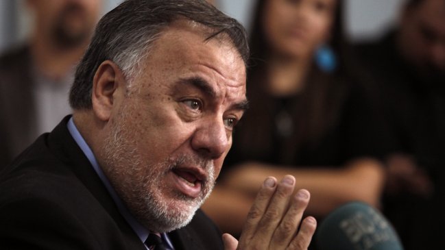 Andrade emplazó a Gobierno por beneficios a acusados de crimen de carabinero