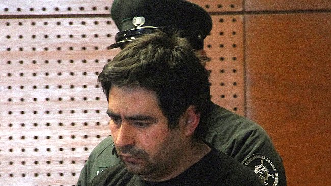 Defensa de sujeto que mató a esposa e hijastra arguyó 