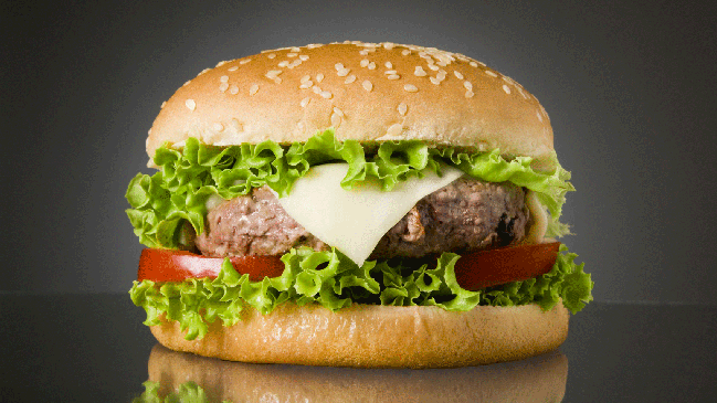 McDonald's: Operador latinoamericano no usa tóxicos en hamburguesas