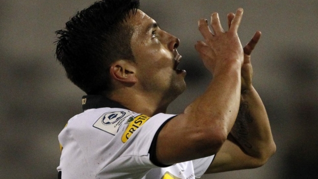 Gonzalo Fierro sufrió una herida leve por pedrada al bus de Colo Colo