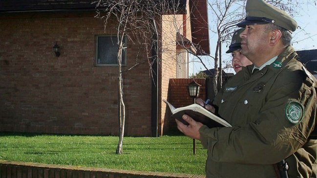 Sujetos robaron en casa de un coronel en retiro del Ejército en Vitacura