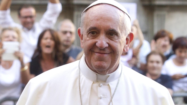 Francisco realizó visita sorpresa a carpinteros y obreros de Vaticano