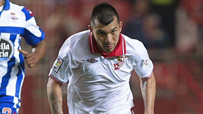Gary Medel confirmó que deja Sevilla para recalar en el fútbol inglés
