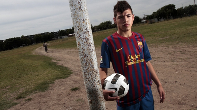 Puyol lesionó a juvenil que le hizo un túnel en una práctica