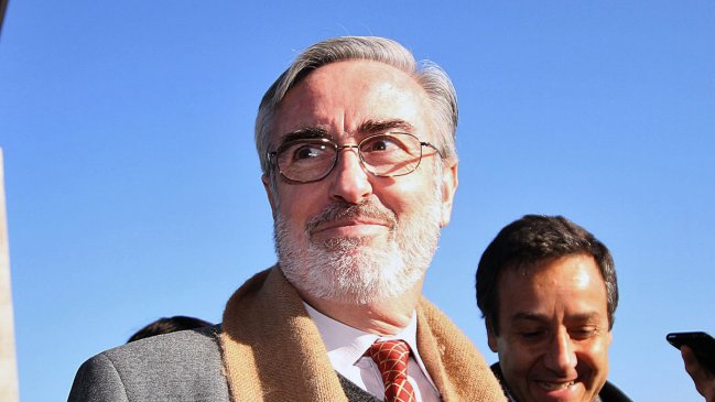 Labbé no asistirá a comisión investigadora del censo