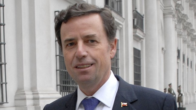 Ministro de Vivienda defendió a seremi tras denuncia de 