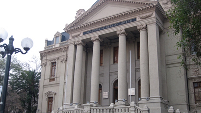 Roban obras de Juan Yarur del MAC