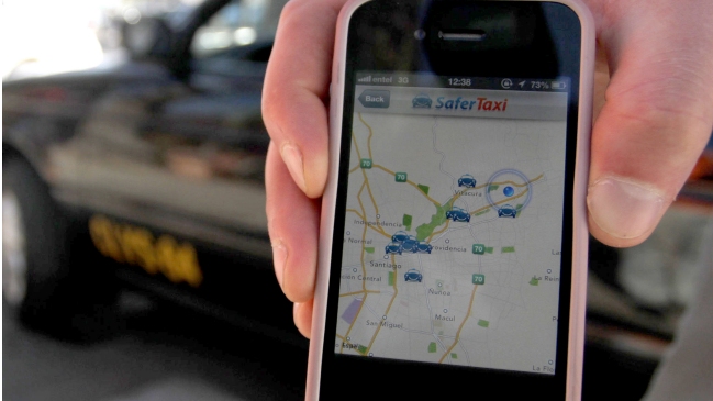 PDI investiga a banda que estafa a usuarios de Facebook