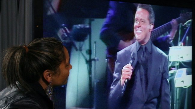 Chilenos ven media hora más de televisión que hace cinco años