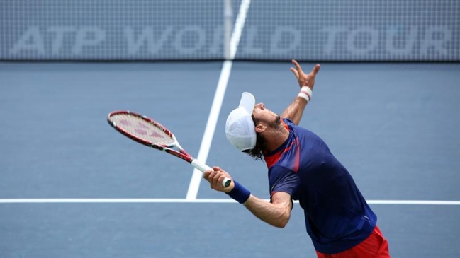 Juan Mónaco se instaló en octavos de final en Winston Salem