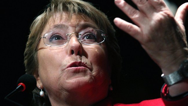 Bachelet anunció querella ante denuncia de intervencionismo del Gobierno