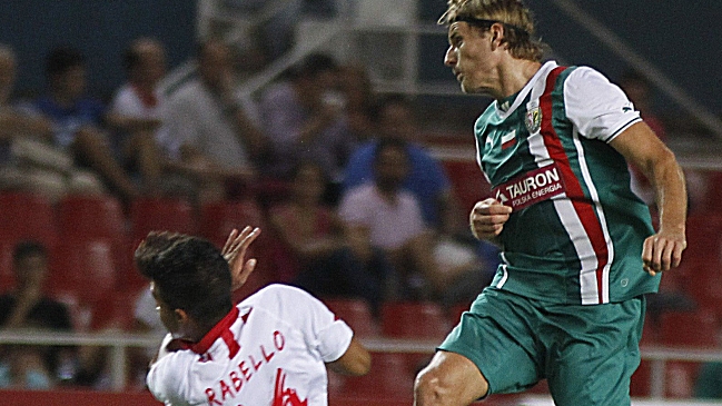 Bryan Rabello fue titular en goleada de Sevilla sobre Slanks por la Europa League