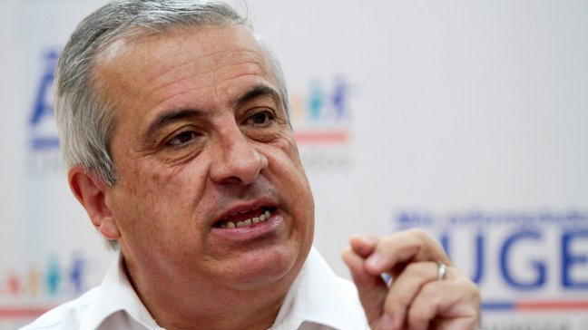 Mañalich ordenó investigación en ISP por armas químicas