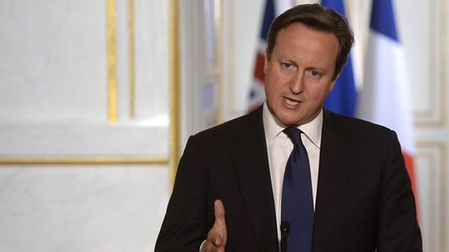 Downing Street protestó por publicación de fotos en traje de baño de David Cameron