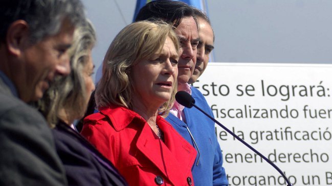 Matthei criticó préstamo de BancoEstado a campaña de Bachelet