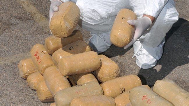 Inspectora era parte de banda de narcotraficantes en Isla de Maipo