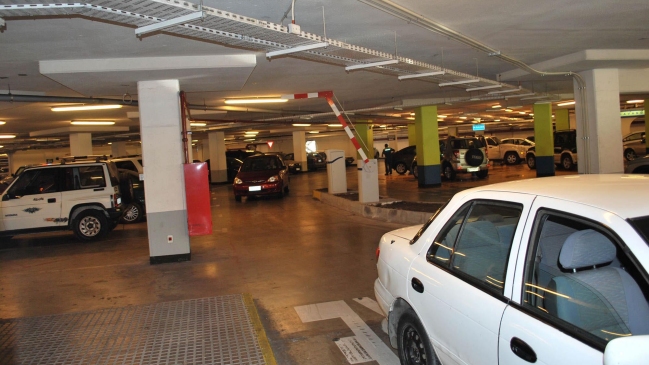 Superintendencia ordenó cierre de estacionamientos en Bellavista