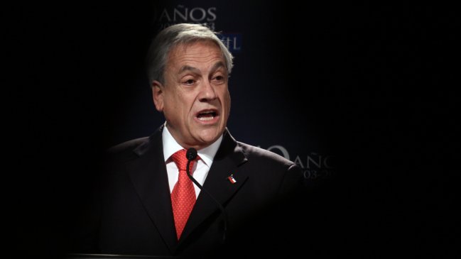 Piñera aseguró medidas para evitar alzas en combustibles por crisis en Siria