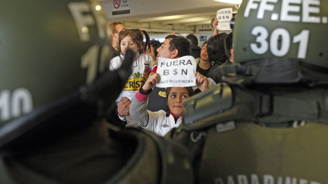 ¿Quién debe partir de Colo Colo para acabar con la crisis?
