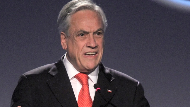 Encuesta Cooperativa: Presidente Piñera obtuvo nota 4,4