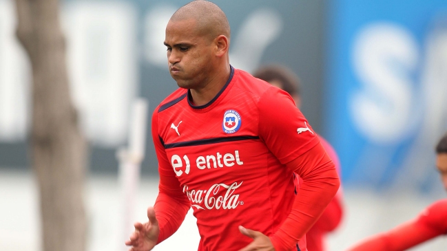 ¿Quién debe ser el centrodelantero de Chile ante Venezuela?