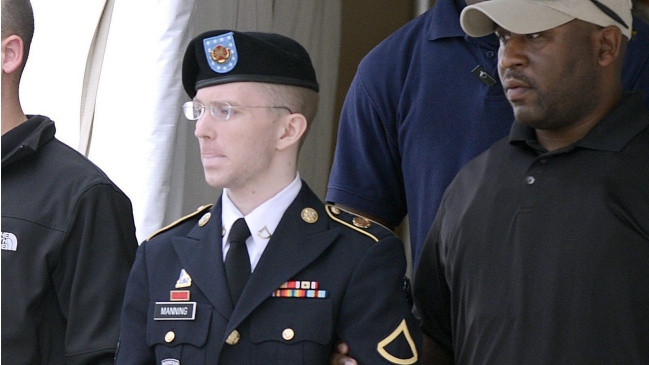 Abogado de Manning tramita petición de perdón presidencial