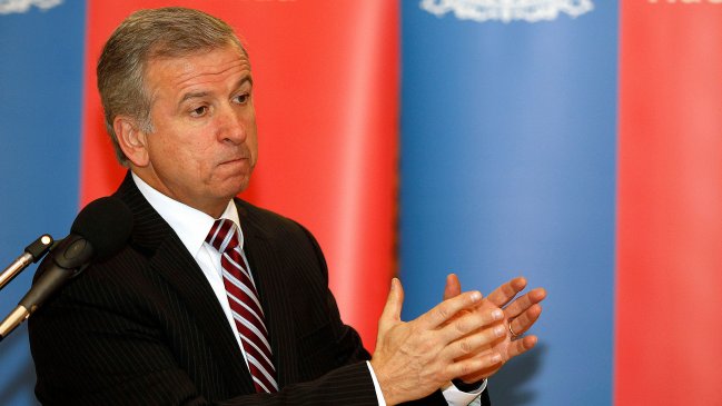 Hacienda restó dramatismo a caída de Chile en competitividad