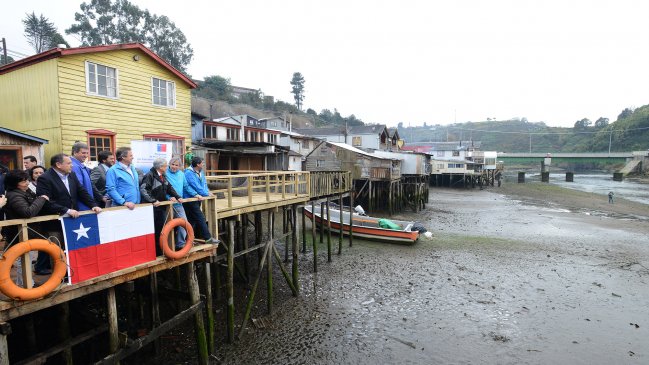 Alcalde de Castro valoró proyecto de ley que regula palafitos en borde costero