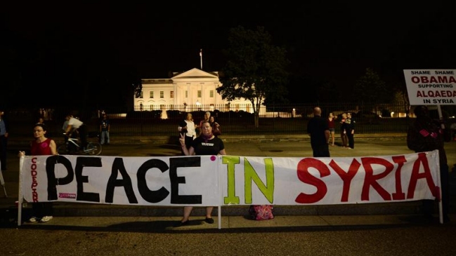 EE.UU. ya comenzó a entregar armas a los rebeldes sirios, según diario