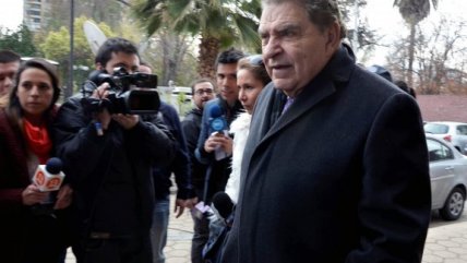 Don Francisco llegó al velorio de Jorge Pedreros