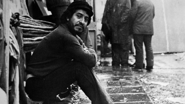 Con romería conmemoran los 40 años de la muerte de Víctor Jara
