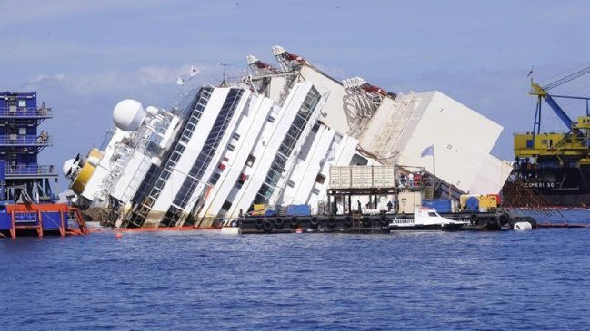 Comenzó la operación sin precedentes para enderezar el Costa Concordia