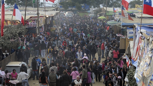 Fondas en Región de Valparaíso: 12 sumarios y se indaga uso de carne de perro