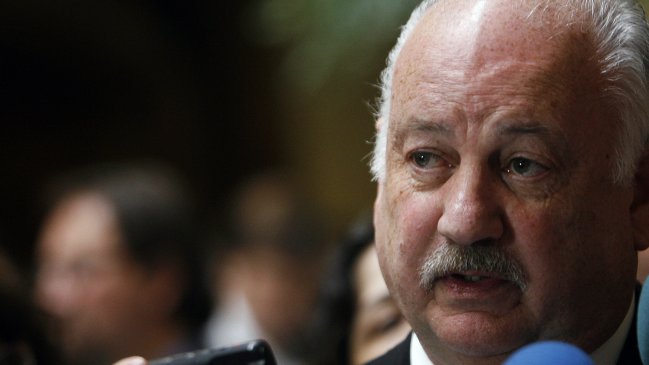 El PC cerró la puerta a invitar a Piñera al acto del 