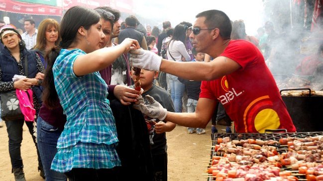 Este domingo cerraron las fondas en la Región Metropolitana