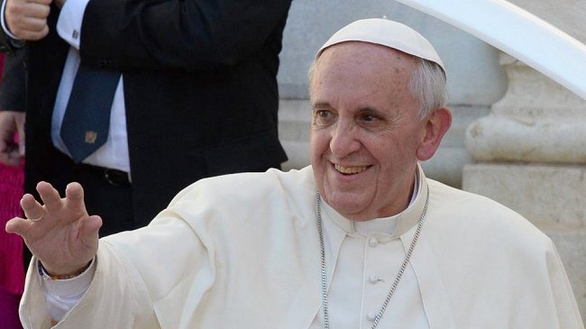 Papa Francisco recibe 2.000 cartas diarias